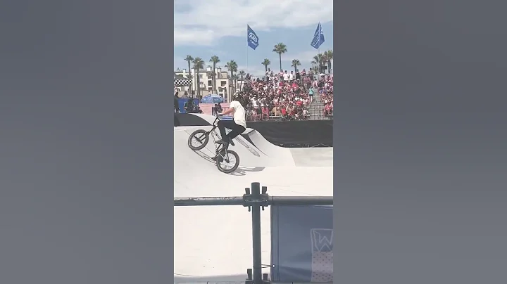 Dennis enarson / Huntington Beach / vans waffle bm...