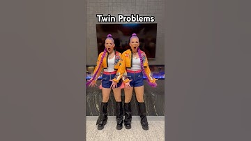 #twins in #rumi #kpopdemonhunters #twinsisters #ootd