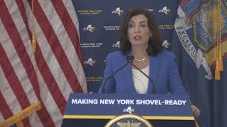 Governor Kathy Hochul gives an announcement on the asylum seeker crisis