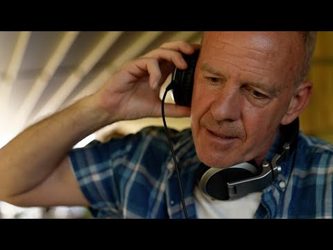 Fatboy Slim DJ sessions to help mental health - BBC News