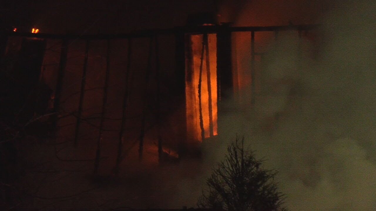 1 person dead after massive fire at southern Indiana home