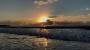 Lãng Mạn Một Buổi Xem Mặt Trời Mọc Cùng Người Yêu Trên Biển