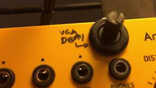 Modded Behringer TD-3 // Variable VCA decay mod (R52) & main envelope slew aka rubberduck mod (R45)