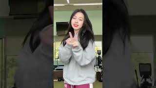 Angelloweee 🔥🔥#Angelloweee #fyp #cutegirls #girls #dance #beauty #makeup #dance #makeup #tiktok