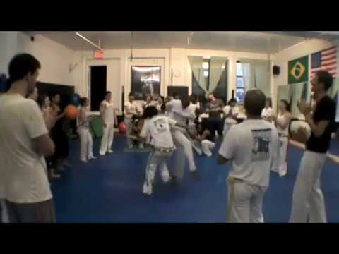 A Mare Subiu: NYC Capoeira Women's Event (April 1st - 4th, 2010)