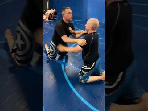 BJJ ROLLING - #bjj #bjjlife #bjjsparring #bjjrolls #bjjdrills #brazilianjiujitsulifestyle