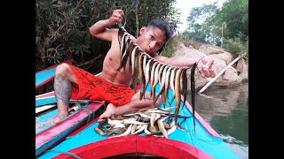จับปลากระทิงจุดแม่น้ำเมย Catching spiny eels in Moei rever