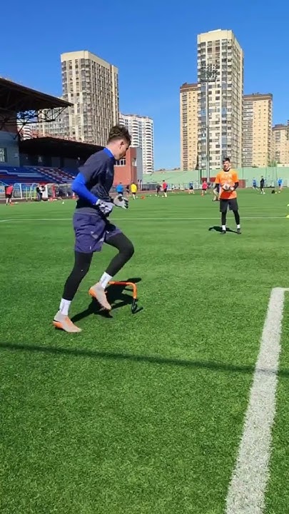 ВРАТАРСКАЯ ТРЕНИРОВКА #тренировка #футбол #football #goalkeeper #sport ...