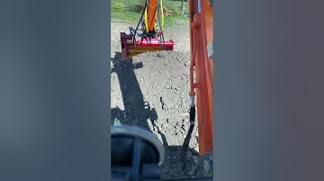 Lloyd screening bucket