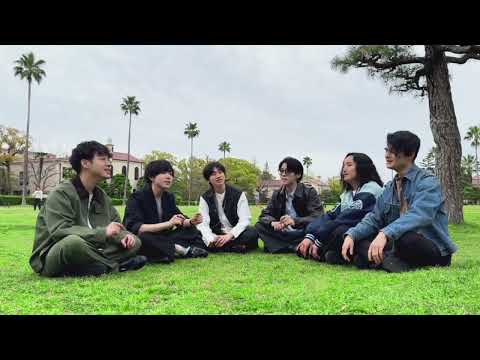 芝生の上で歌うカントリー・ロード(Take Me Home, Country Roads) 