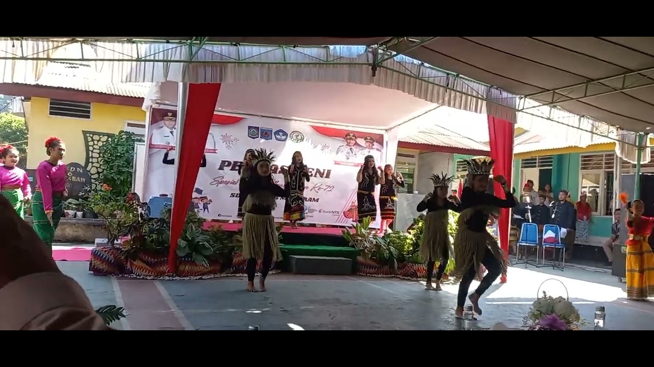 Tari Wonderfull Indonesia Pada Pentas Seni HUT SDN 6 MATARAM