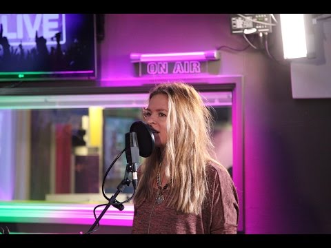 Sandra van Nieuwland - Truth live bij Evers Staat Op