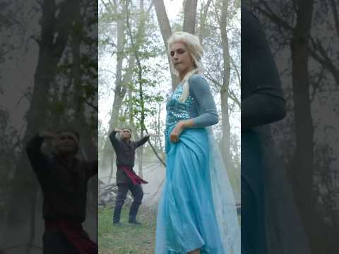 Видео: Elsa Goes Hard 