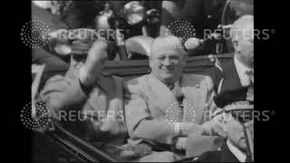 1951 General MacArthur arrives in San Francisco