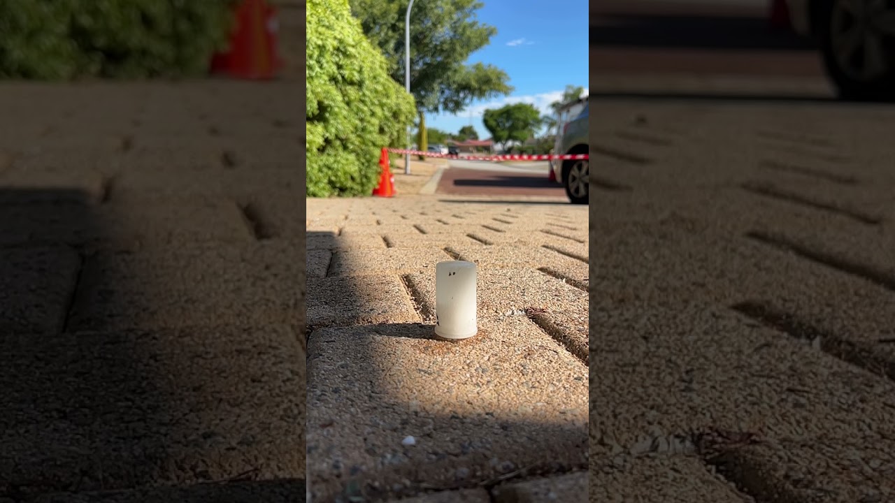 Bicarb and vinegar in film bottle this was in SloMo ￼