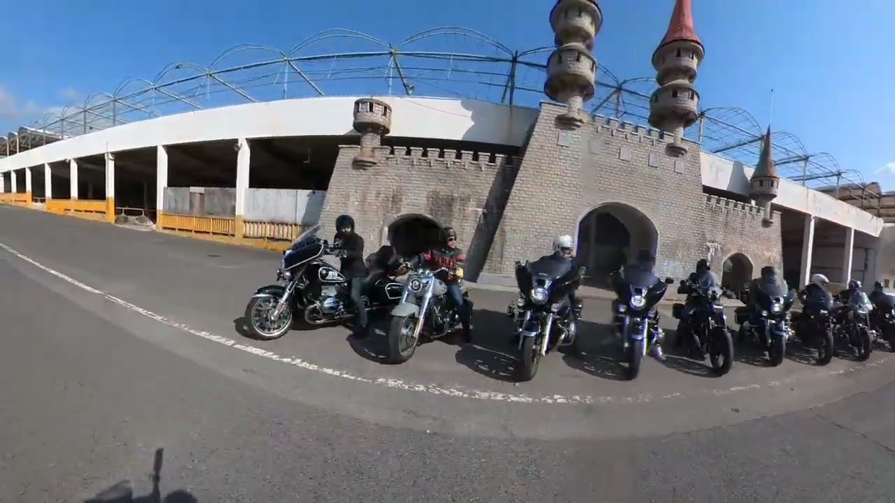 할리 웨이크업퉈 /BGM : Holein the Universe / Joseph A . Hedges , Shooting Stars/Jay Nemeyer,Kyle Downes