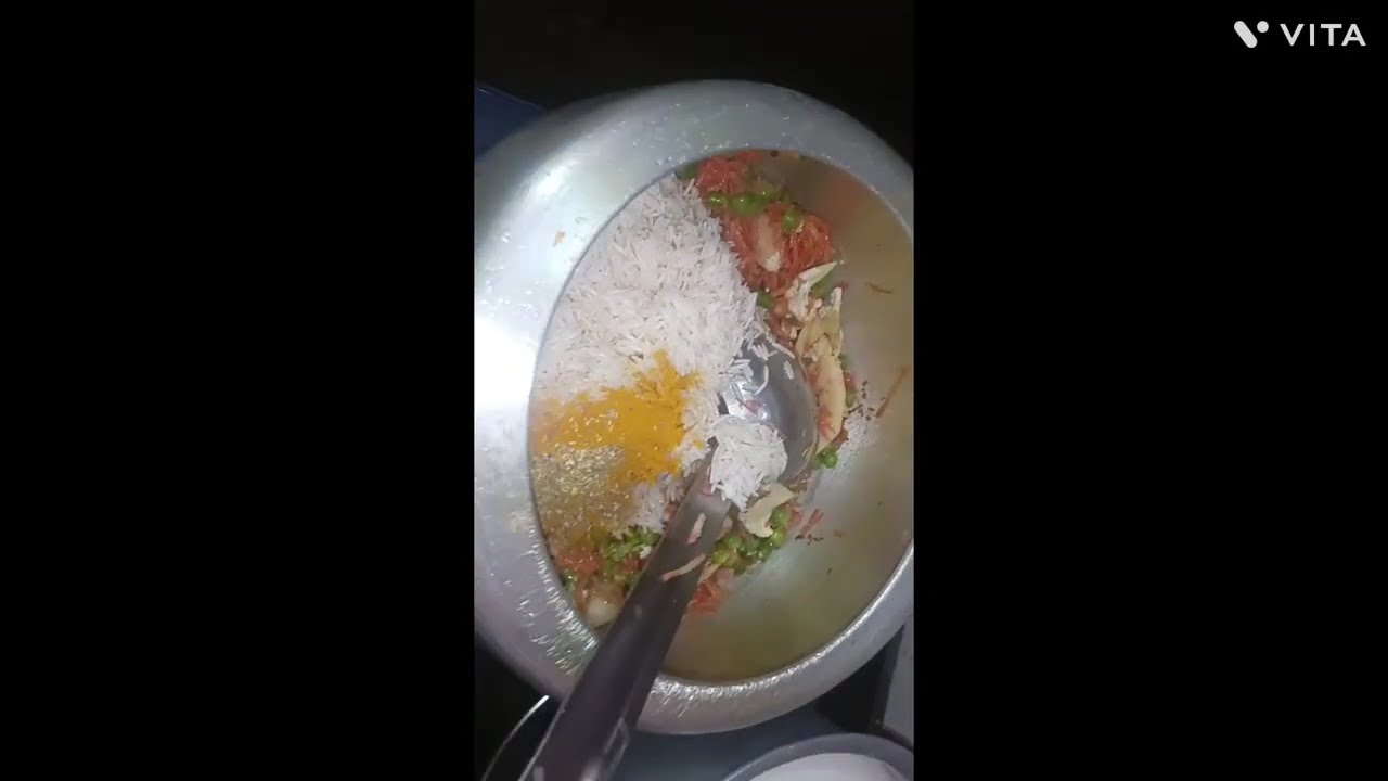 आलू गोभी मटर गाजर से पुलाव कैसे बनाएं रेसिपी 