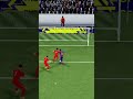 الاهداف ال صاحلي بيجيبها فيا وبيستغرب مش بحب العب معاه لي