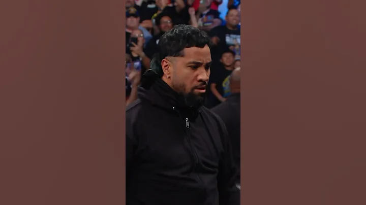 Jey Uso takes out his brother Jimmy!! 😮