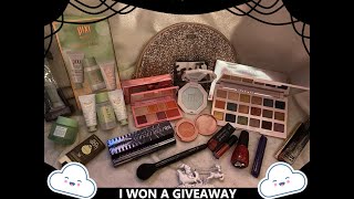 I WON A GIVEAWAY/IG/FENTY/PIXIE/MAKEUP/SKINCARE/AN MORE....