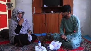 Afghan women in kabul street از زمان که طالبان آمده در خانه نان خشک پیدا نمیشود