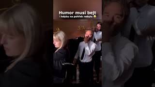 Neboštík by souhlasil..🤣 #srandamusibyt #pohreb #vtipnevideo #rodina #kamarad #zabava #vtipyczsk #cz