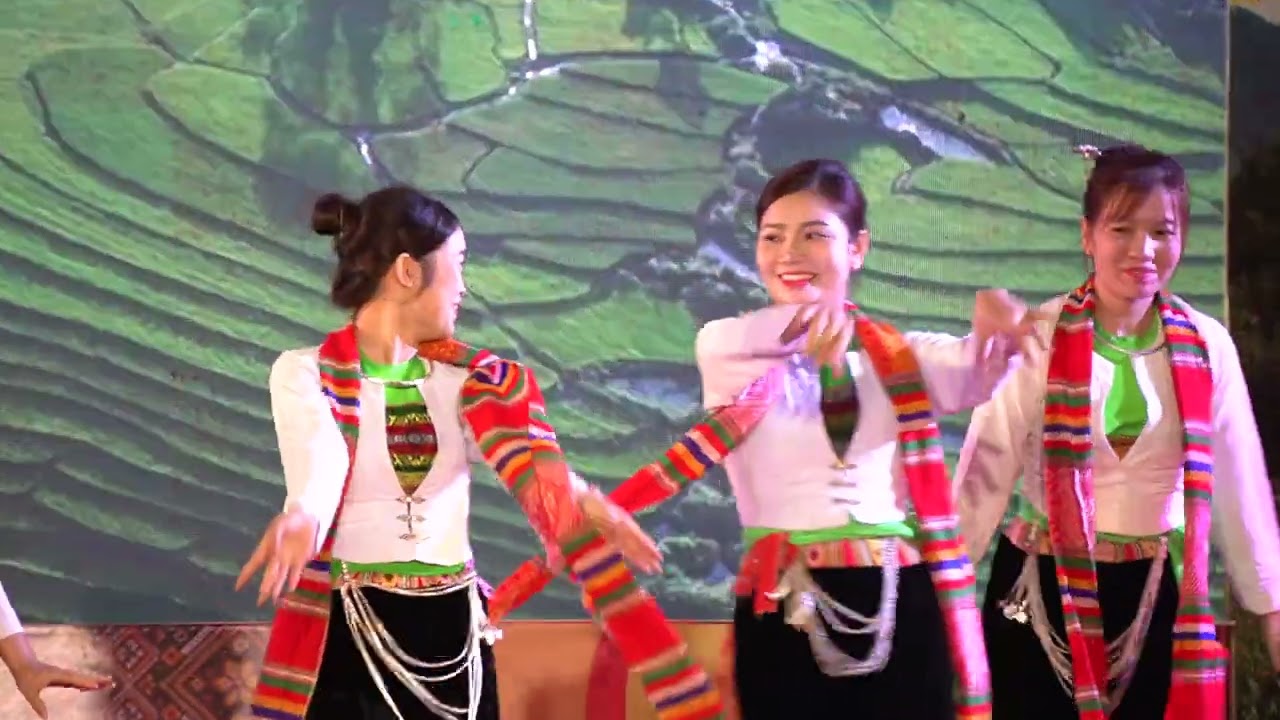 Múa: Điệu xòe thương nhau| Lễ hội khai hạ Mường Vang năm 2026