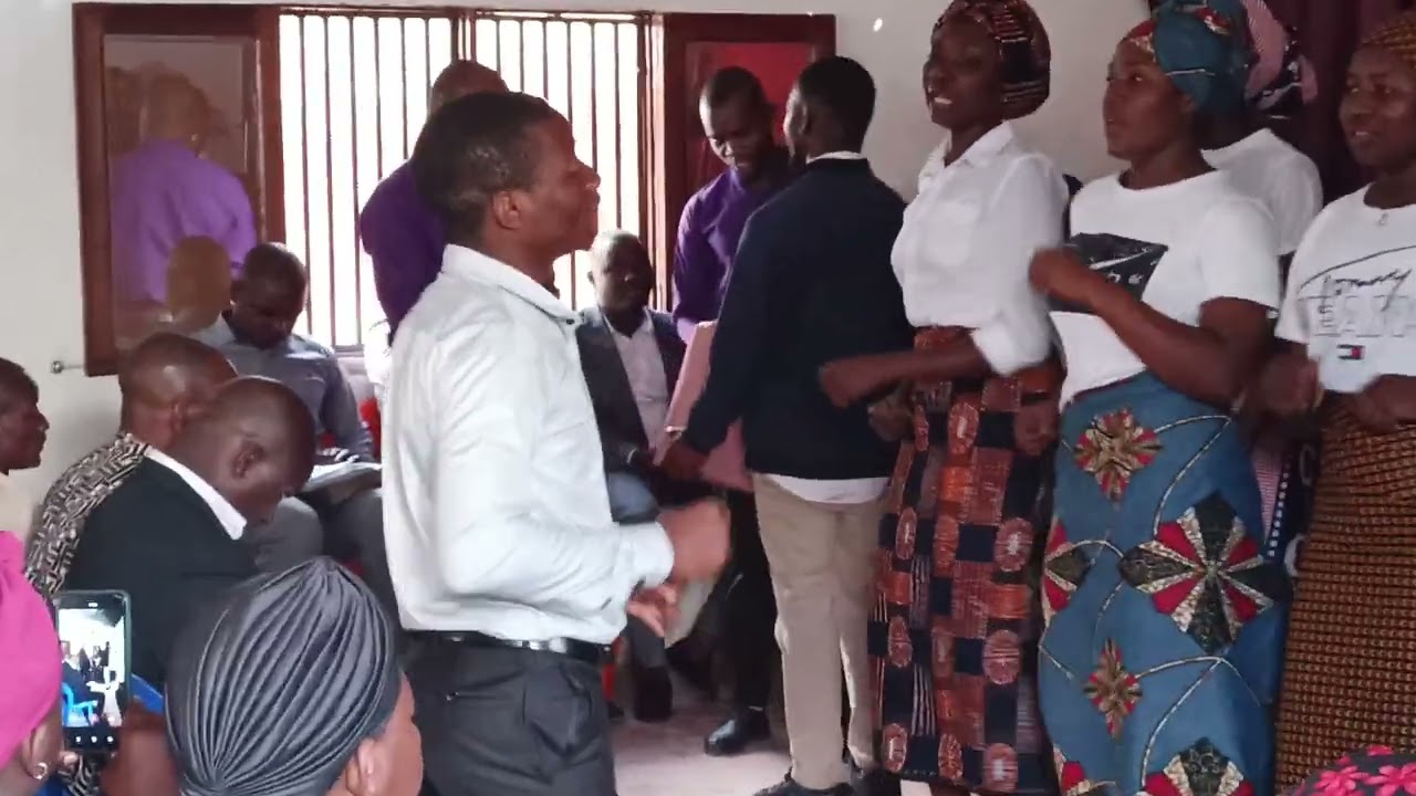 Jovens da Igreja União Baptista de Murrapaniua 1 na Cerâmica