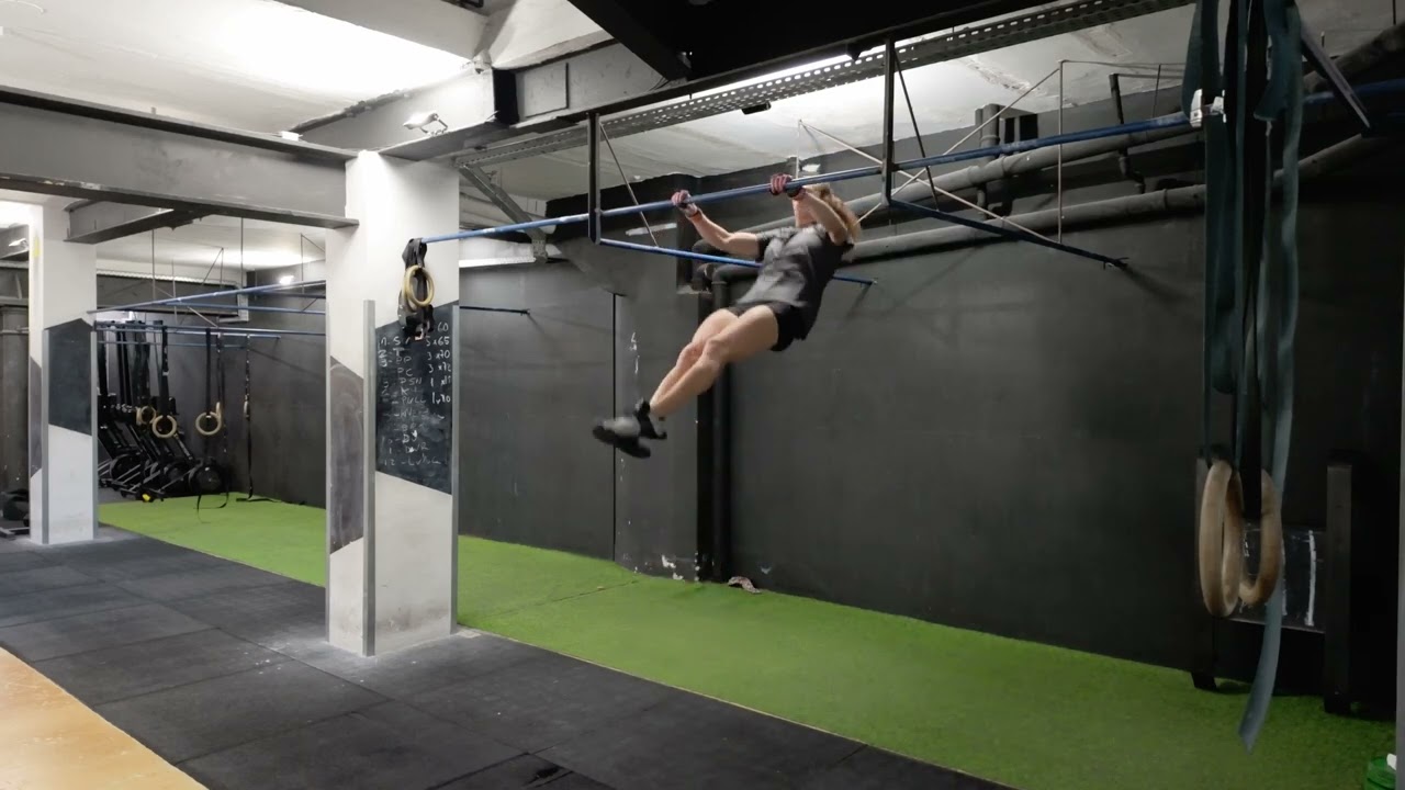 Butterfly Chest-to-Bar Pull-Ups