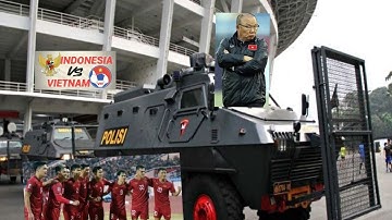 kedatangan timnas vietnam ke stadion GBK di kawal Rantis - INDONESIA VS VIETNAM