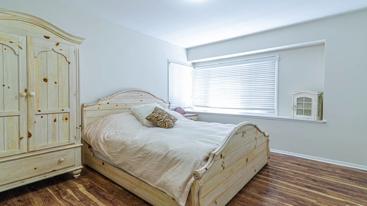 6609 Glade St Woodland Hills, CA YouTube