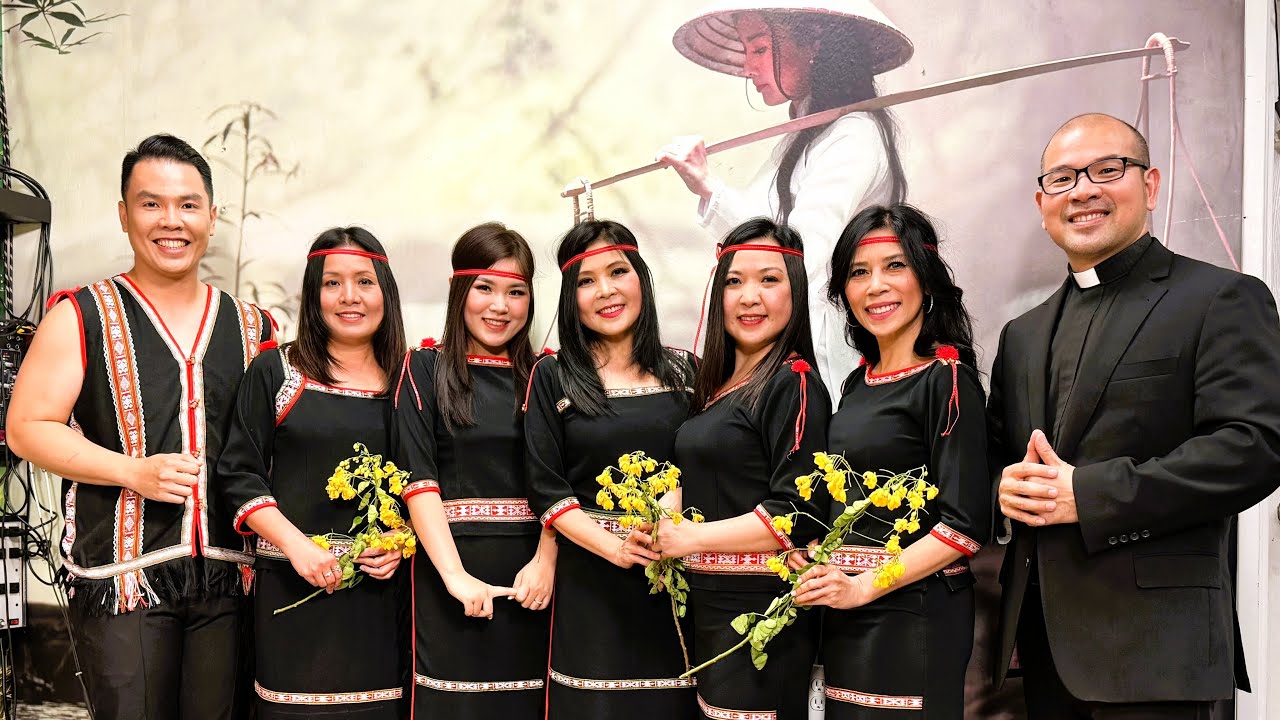 Trường Cũ Tình Xưa (Duy Khánh) Lm. An Bình & Nhóm Gloria