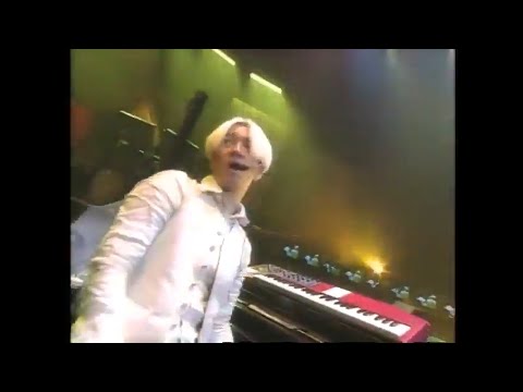 坂本龍一 Ryuichi Sakamoto - Behind the Mask (Live) - YouTube