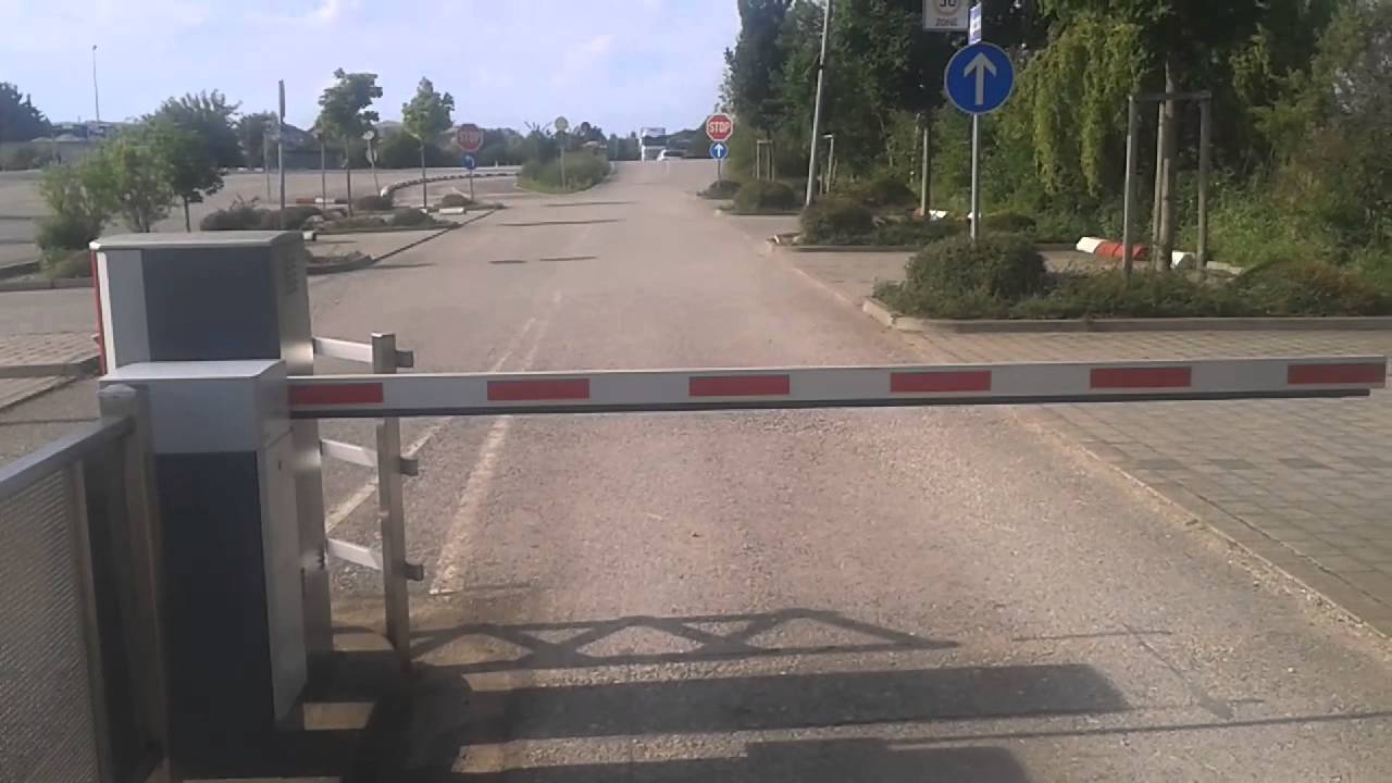 Площадка для вождения автомобиля