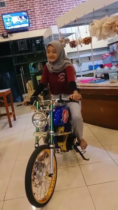 Story'wa motor Herek ll Honda GL selai ole ll ada cewek cantiknya bos ku 😁