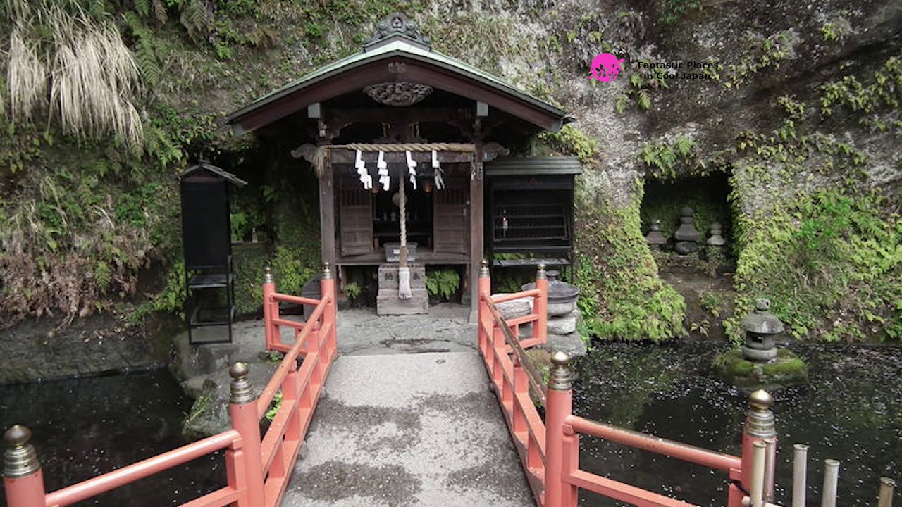 Zeniarai Benten Shrine (Ugafuku-jinja Shrine), Kanagawa