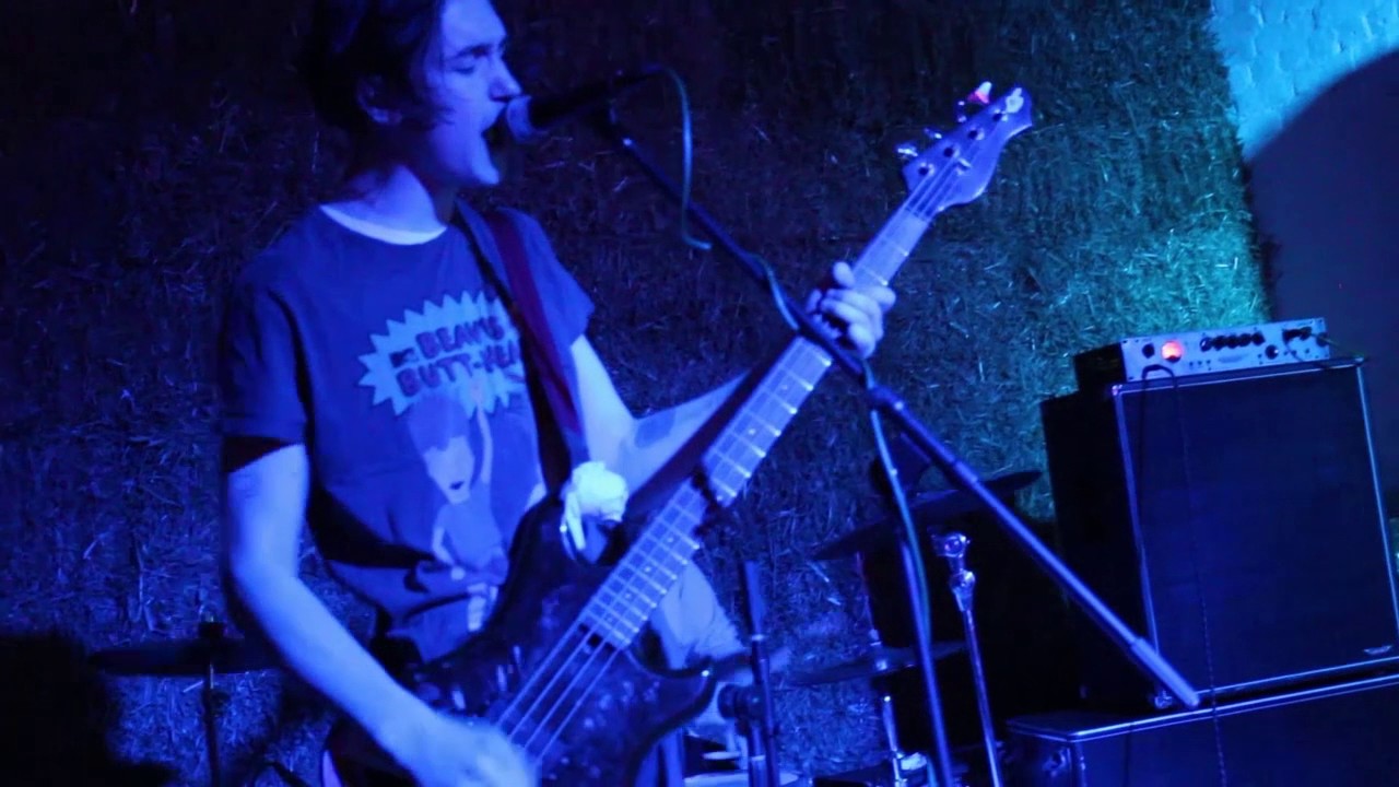 Bleeding Tooth - Boat Sailed (Live @ Hot Mustard) foodhallen