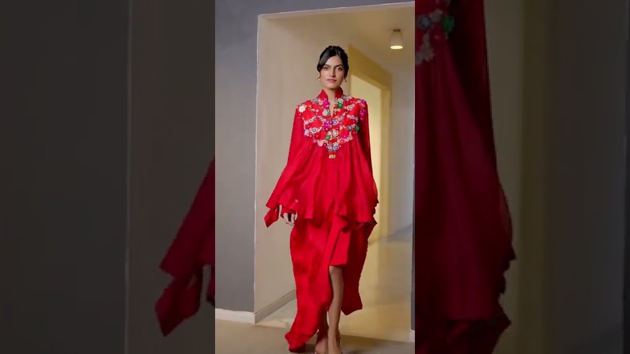 Anamika Khanna | Designer Sarees, Lehengas, Kurta Sets Online
