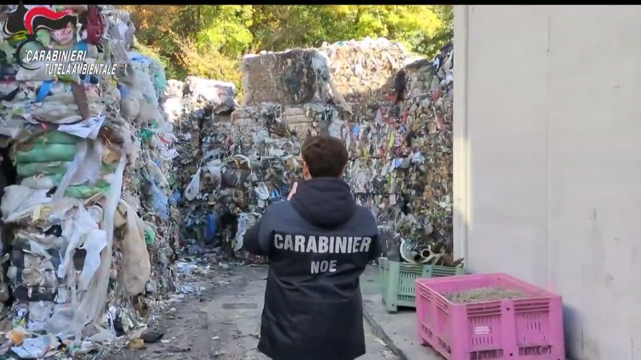 4mila tonnellate di rifiuti abusivi sparsi tra Puglia e Basilicata: 9 arresti