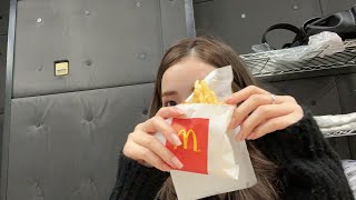 【1/16の18:00までアーカイブ】マック食べながら久々のライブ配信❣️