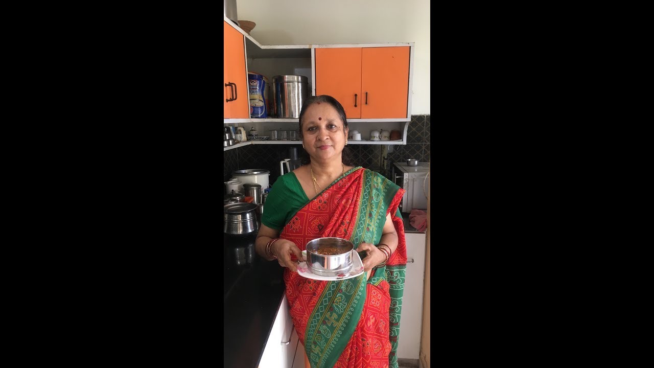 Kadalai puli kuzhambu with mangalore cucumber drumstick