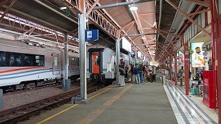 Download lagu GAMBANG SEMARANG menyambut kedatangan kereta api di Stasiun Semarang Tawang #13