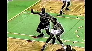 Download Lagu Shaq Battles Robert Parish - Magic @ Celtics April 1994 MP3