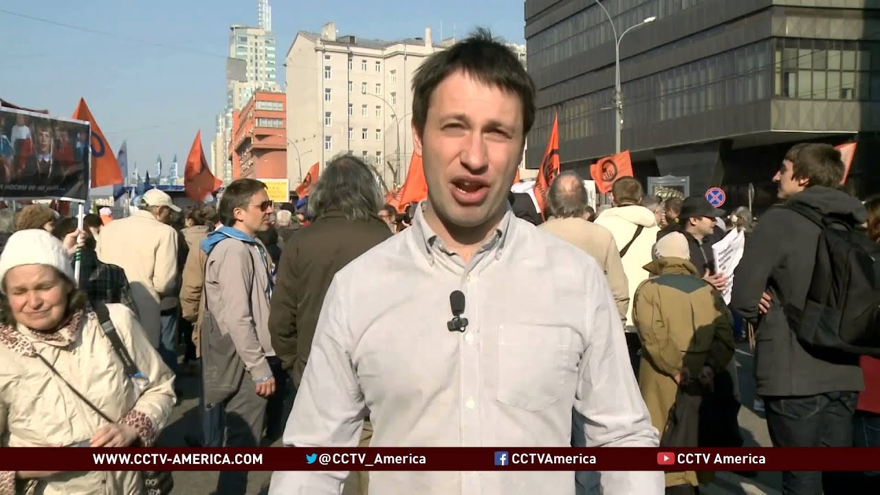 Thousands Protest Crackdown on Independent Media in Russia