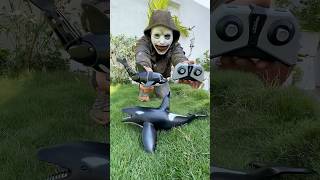 Remote control killer whales unboxing and testing 🐳 screenshot 2
