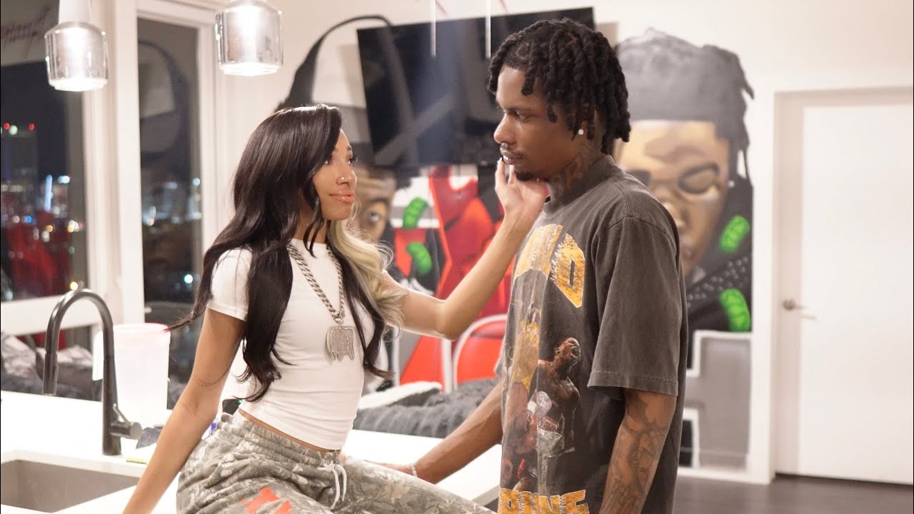 Мне кажется, она влюблена в меня❤️