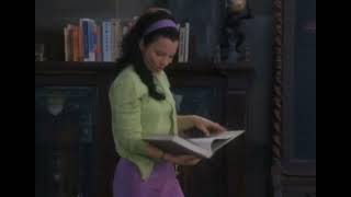 Fran Drescher looking good in pants 01