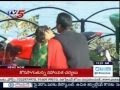 Hyderabad parks witness public romance