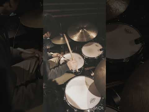 ワインテイスティング番組のテーマのていで曲を作ってみました😅『Black Glass』　　なので、凄く普通な感じの曲です。 #jazz #jazzdrums