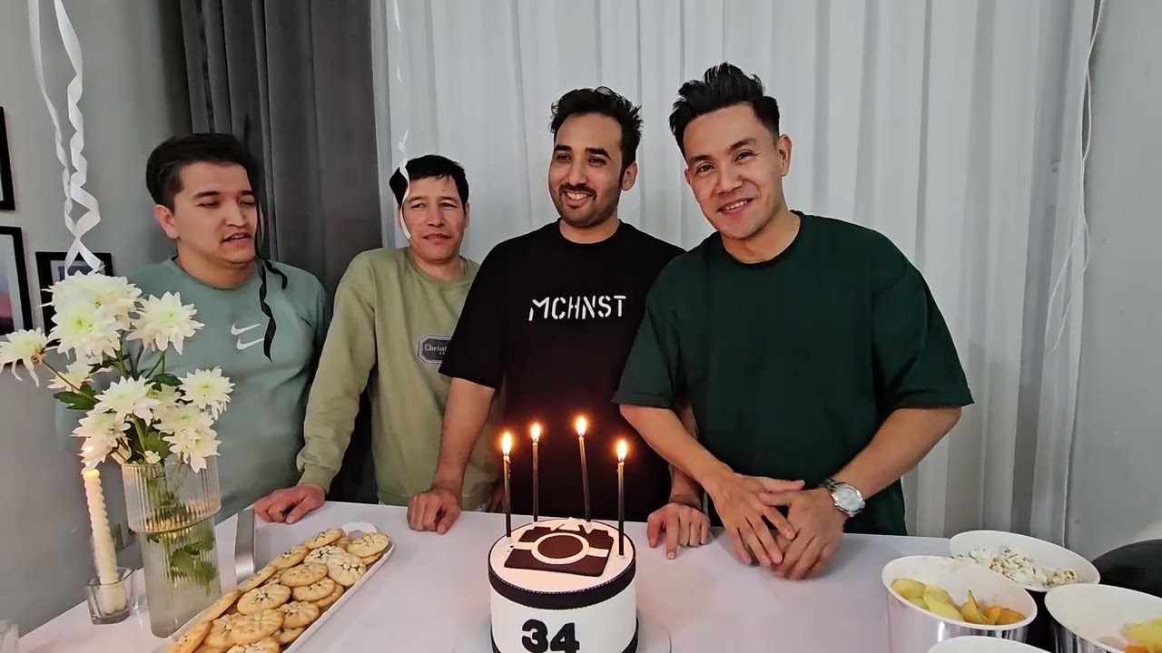 سورپرایز تولد حسن صادقی تصویربردار و ادیتور خنده لند